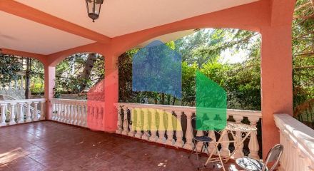 Трёхэтажный семейный дом в Шушань