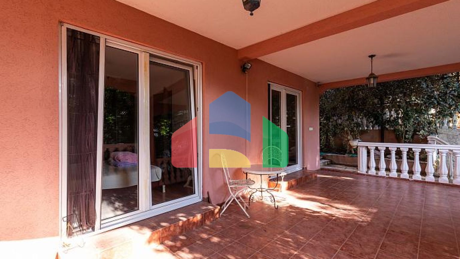 Трёхэтажный семейный дом в Шушань