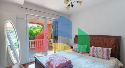 Трёхэтажный семейный дом в Шушань