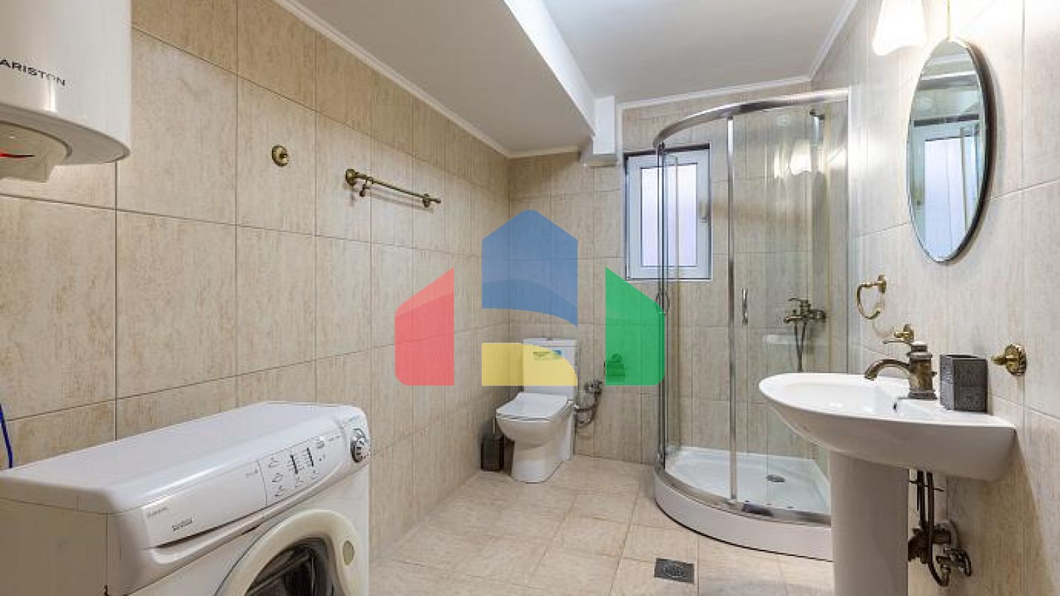 Трёхэтажный семейный дом в Шушань