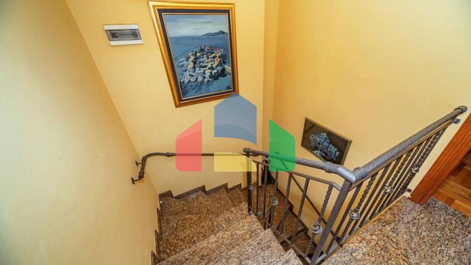 Пятикомнатный дуплекс в Баре недалеко от моря