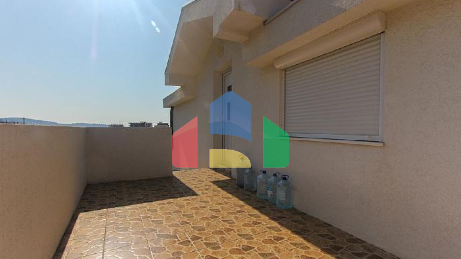 Просторный дом 553м2 в живописном районе Шушань, город Бар