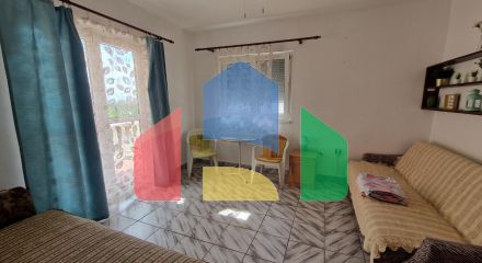 Three-storey large house with a garage in Sutomore
