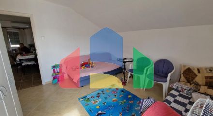 Three-storey large house with a garage in Sutomore