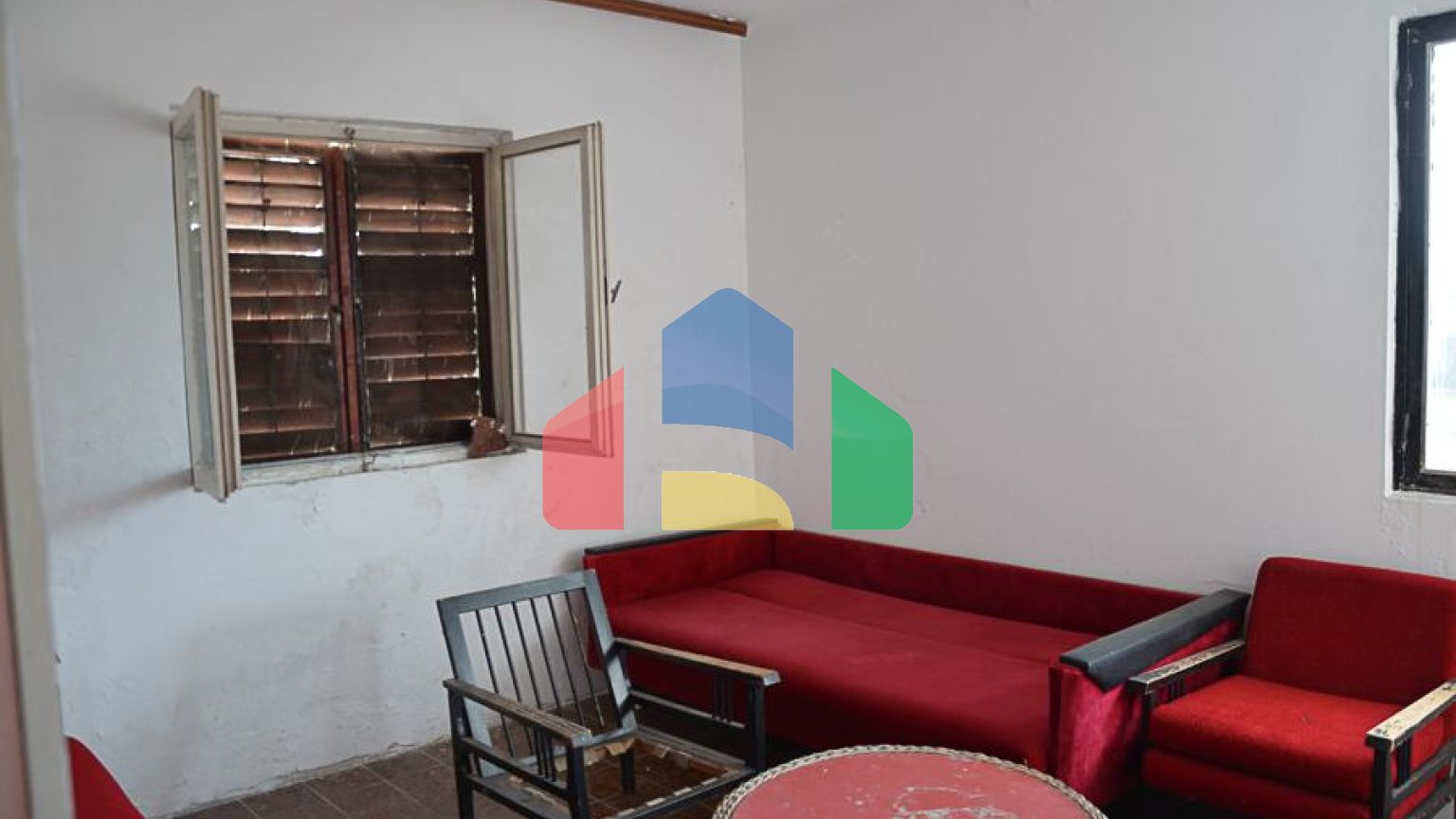 Легальный дом с просторным участком в Сутоморе