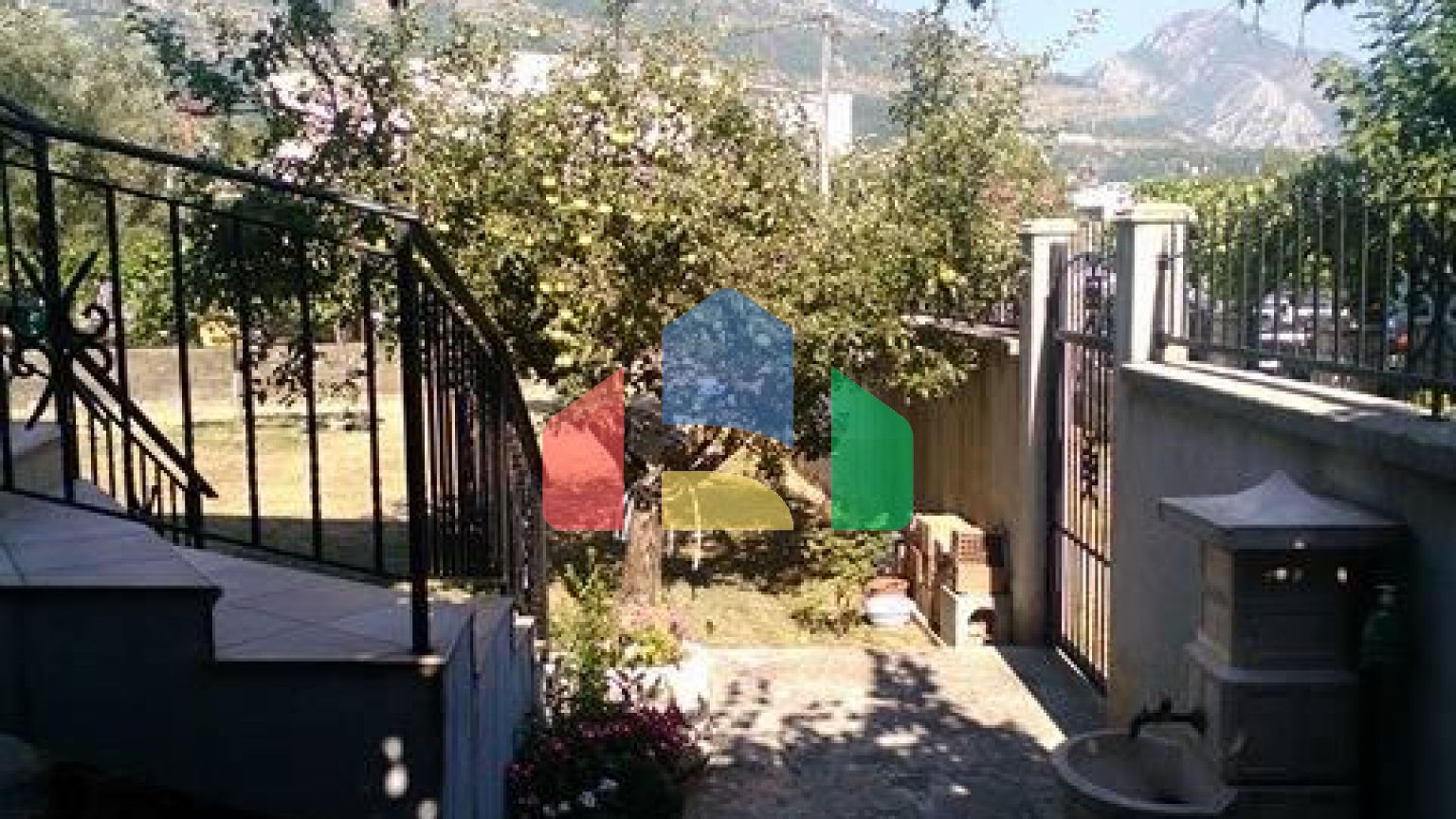 Мини-отель в  Сутоморе