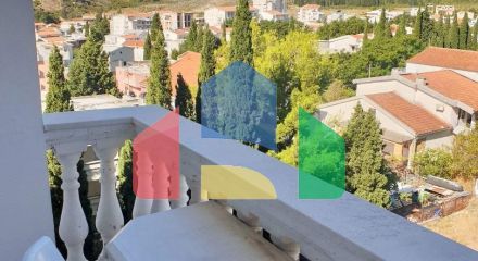 Дуплекс с 3 спальнями в Сутоморе