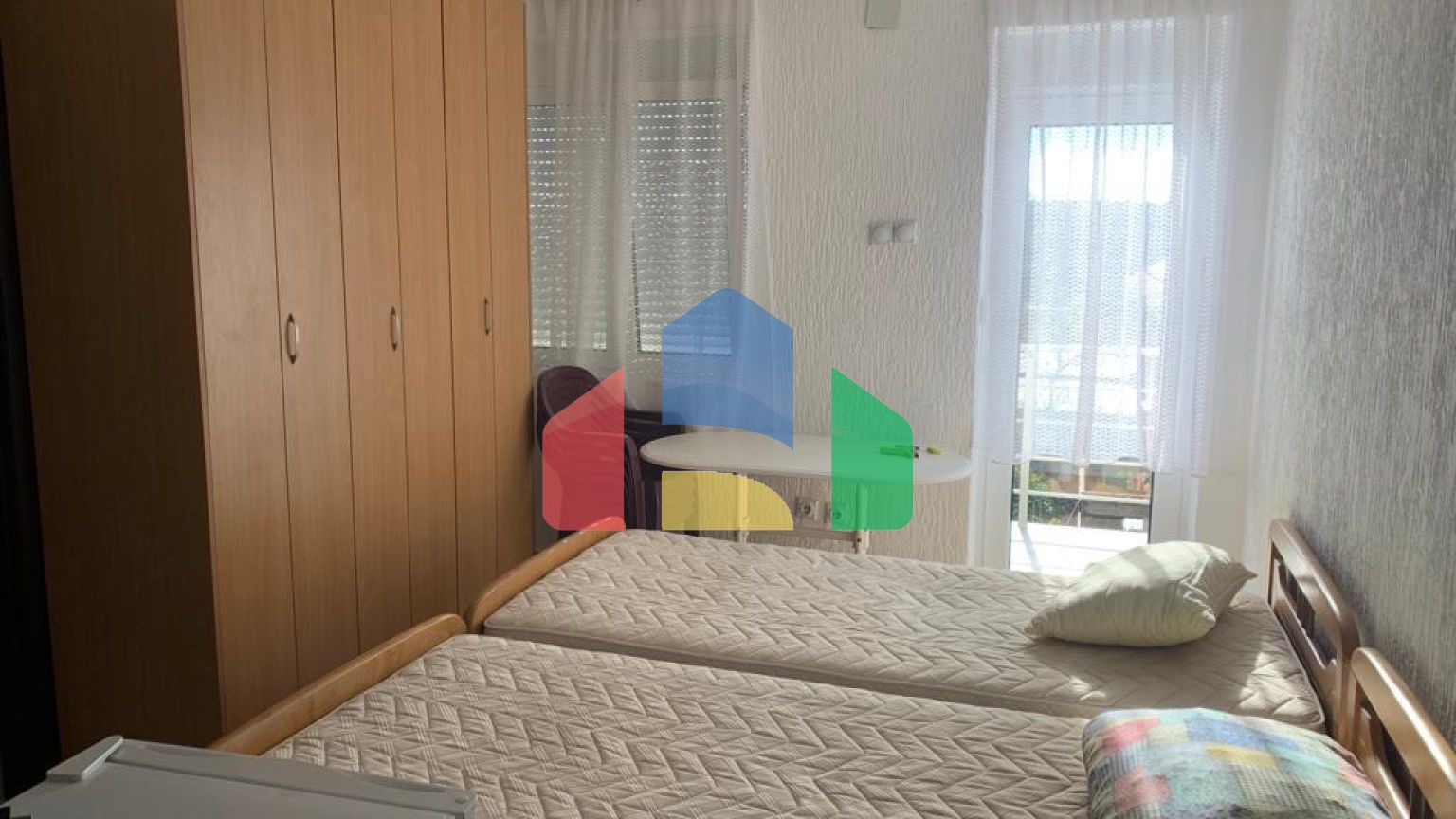 Вилла с апартаментами на 10 номеров