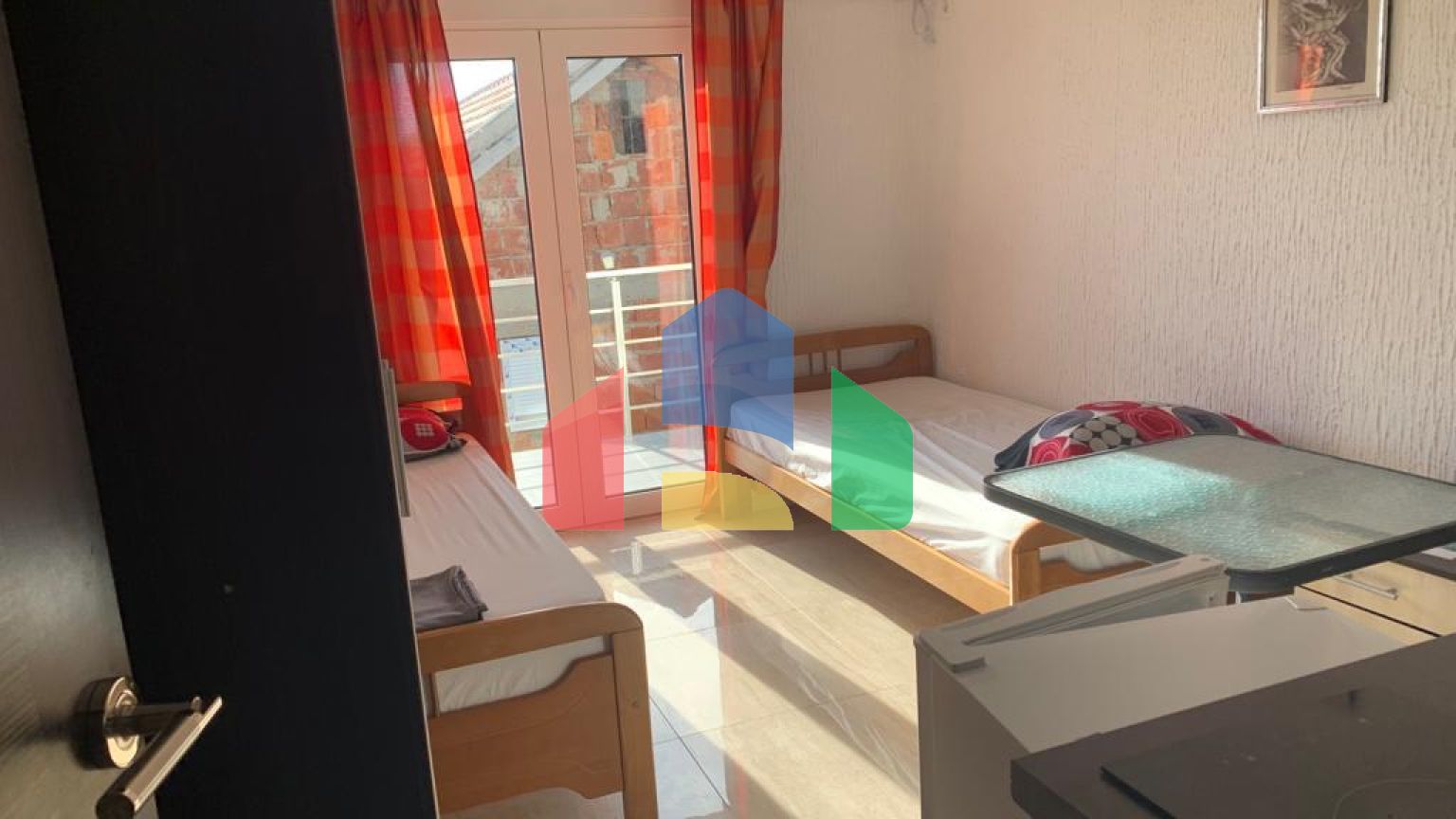 Вилла с апартаментами на 10 номеров