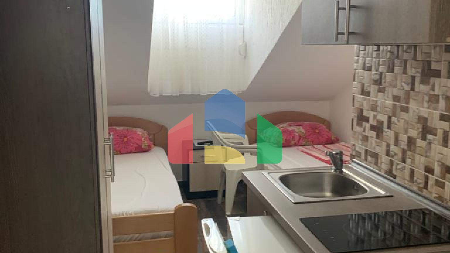 Вилла с апартаментами на 10 номеров