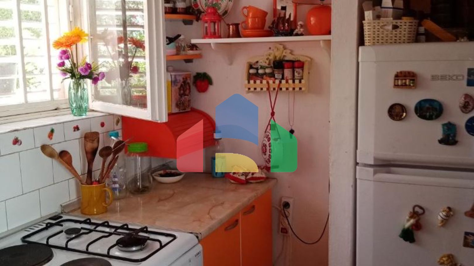 Двухэтажный дом с гаражом рядом с морем Сутоморе, Бар