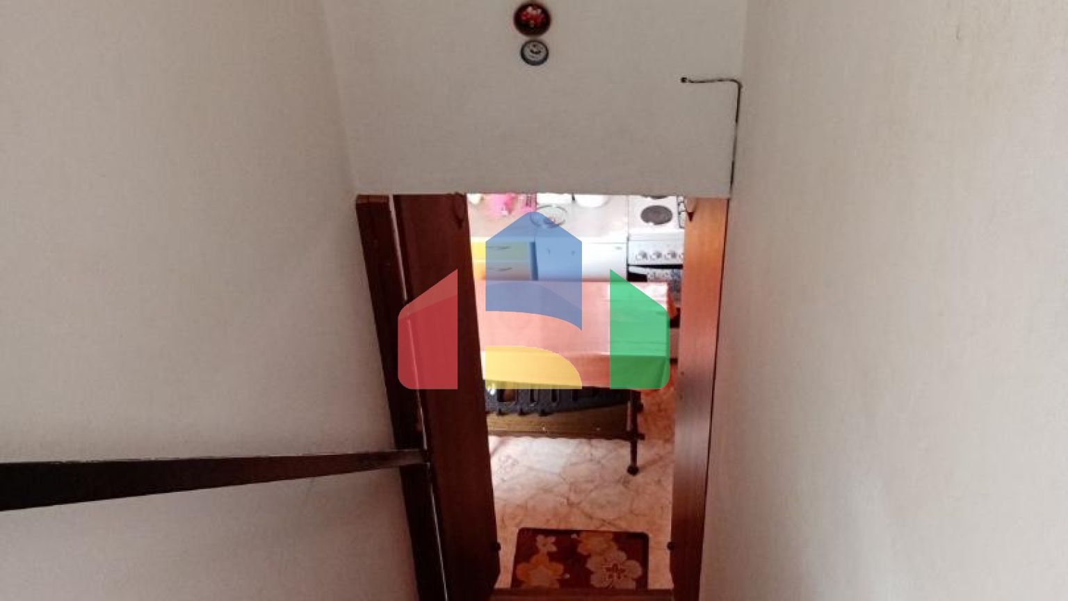 Двухэтажный дом с гаражом рядом с морем Сутоморе, Бар