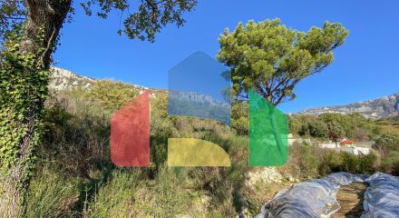 Land plot with sea view in Sutomore
