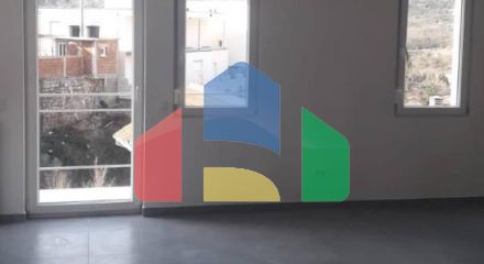 Трехэтажный дом в Сутоморе