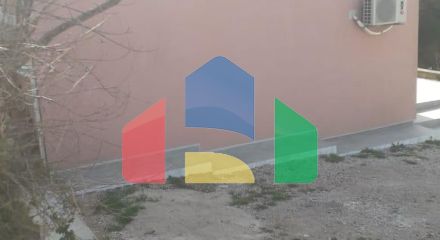 Трехэтажный дом в Сутоморе