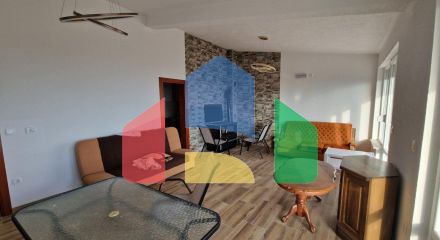 Двухэтажная вилла в Заградже с большим участком