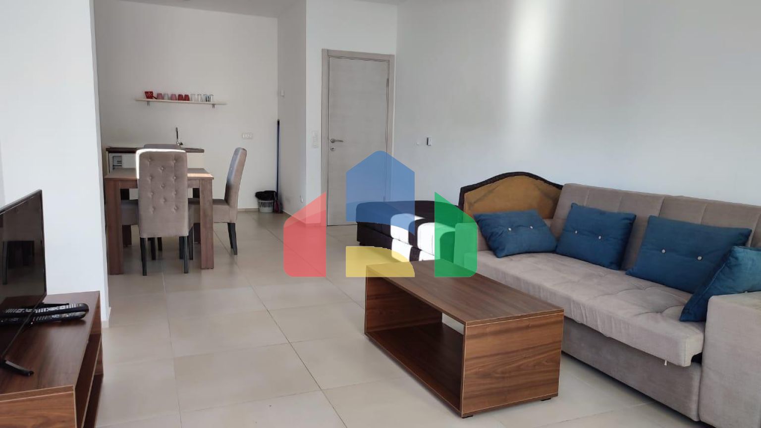 Квартиры в новом доме в Сутоморе близко к морю