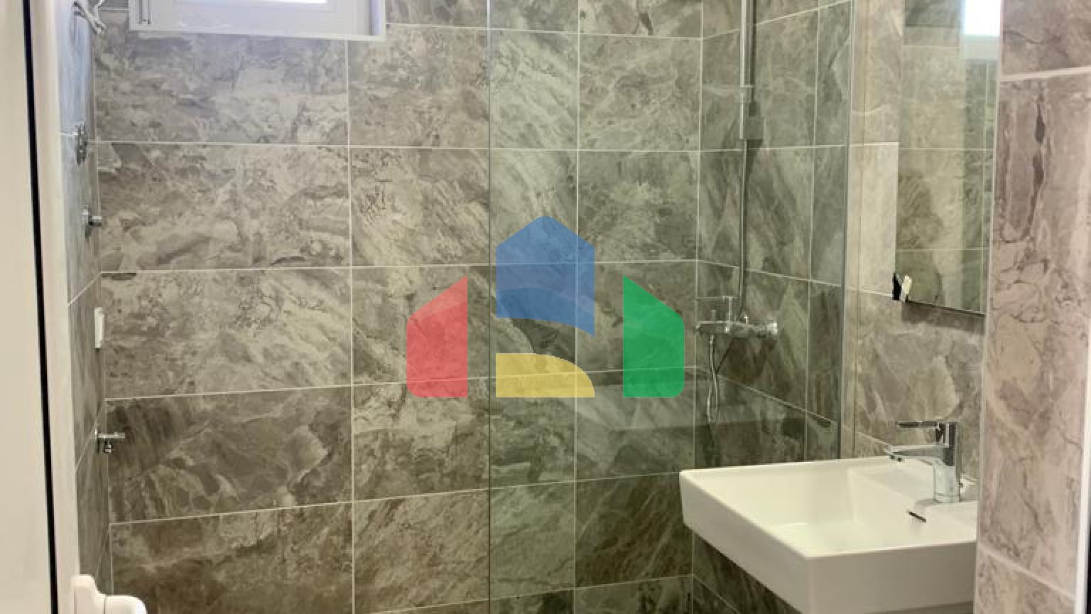 Новый  дом с 7 апартаментами в Сутоморе, Барская ривьера.