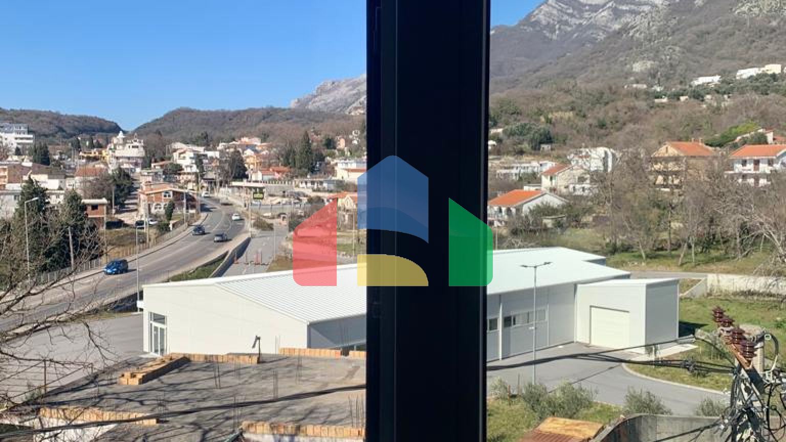 Новый  дом с 7 апартаментами в Сутоморе, Барская ривьера.