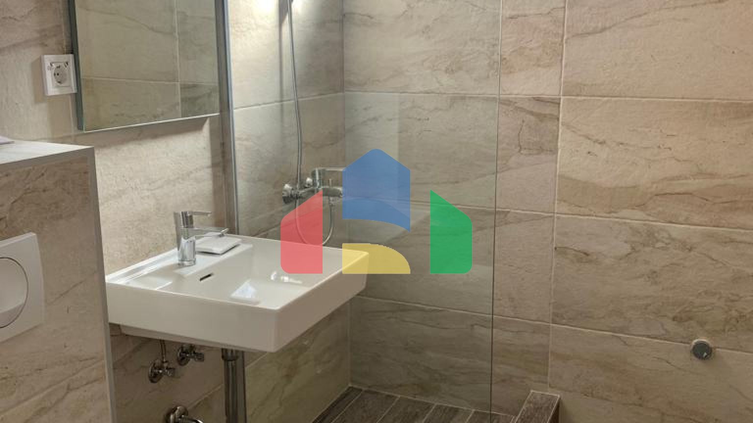 Новый  дом с 7 апартаментами в Сутоморе, Барская ривьера.