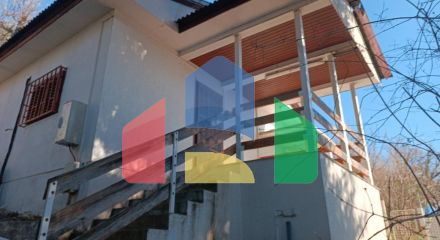 Дом с видом на море в Сутоморе, Брца под ремонт.