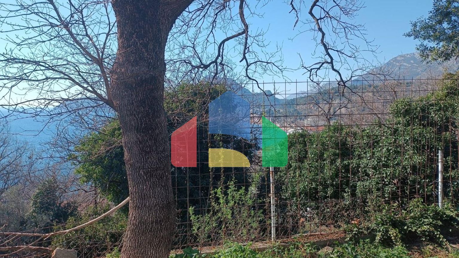 Дом с видом на море в Сутоморе, Брца под ремонт.