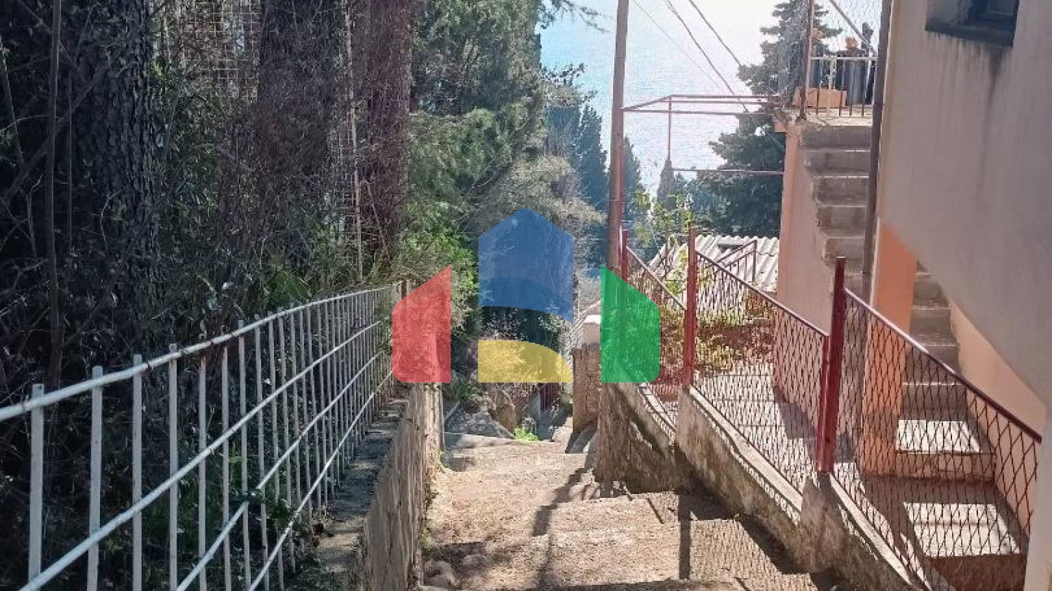 Дом с видом на море в Сутоморе, Брца под ремонт.