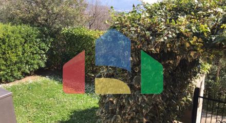 Уникальная вилла с панорамным видом, окруженное зеленью Уникальная вилла с панорамным видом, окруженное зеленью