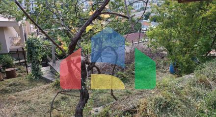 Недорогой дом в Сутоморе с каскадным участком. Недорогой дом в Сутоморе с каскадным участком.