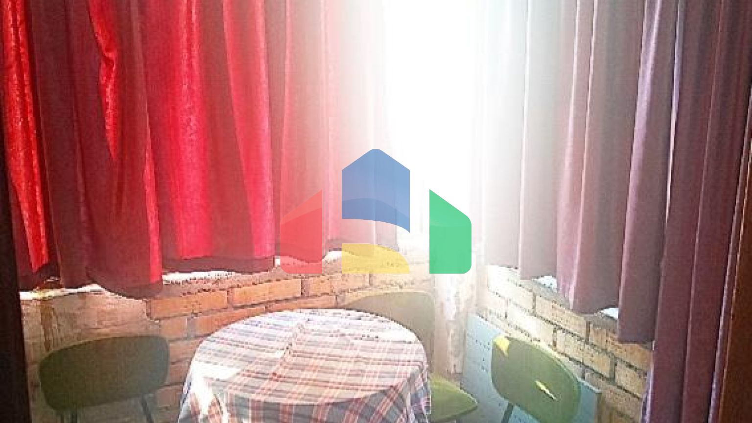 Недорогой двухэтажный дом в Сутоморе