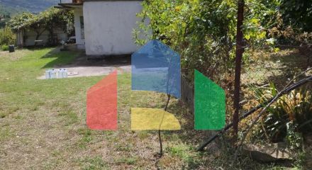 Легальный одноэтажный таунхаус в Сутоморе