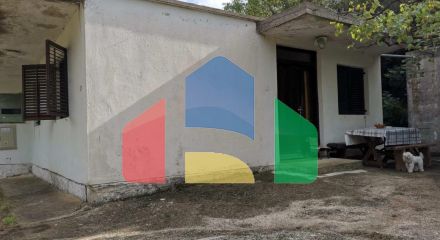 Легальный одноэтажный таунхаус в Сутоморе