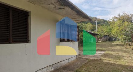 Легальный одноэтажный таунхаус в Сутоморе