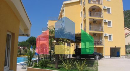 Мини-отель в Сутоморе ниже дороги