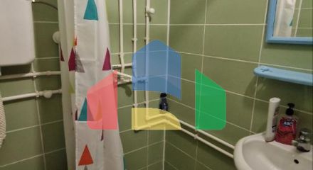 Недорогой двухэтажный дом с двумя студиями в Сутоморе