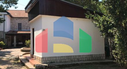 Legal two-story large house in Sutomore