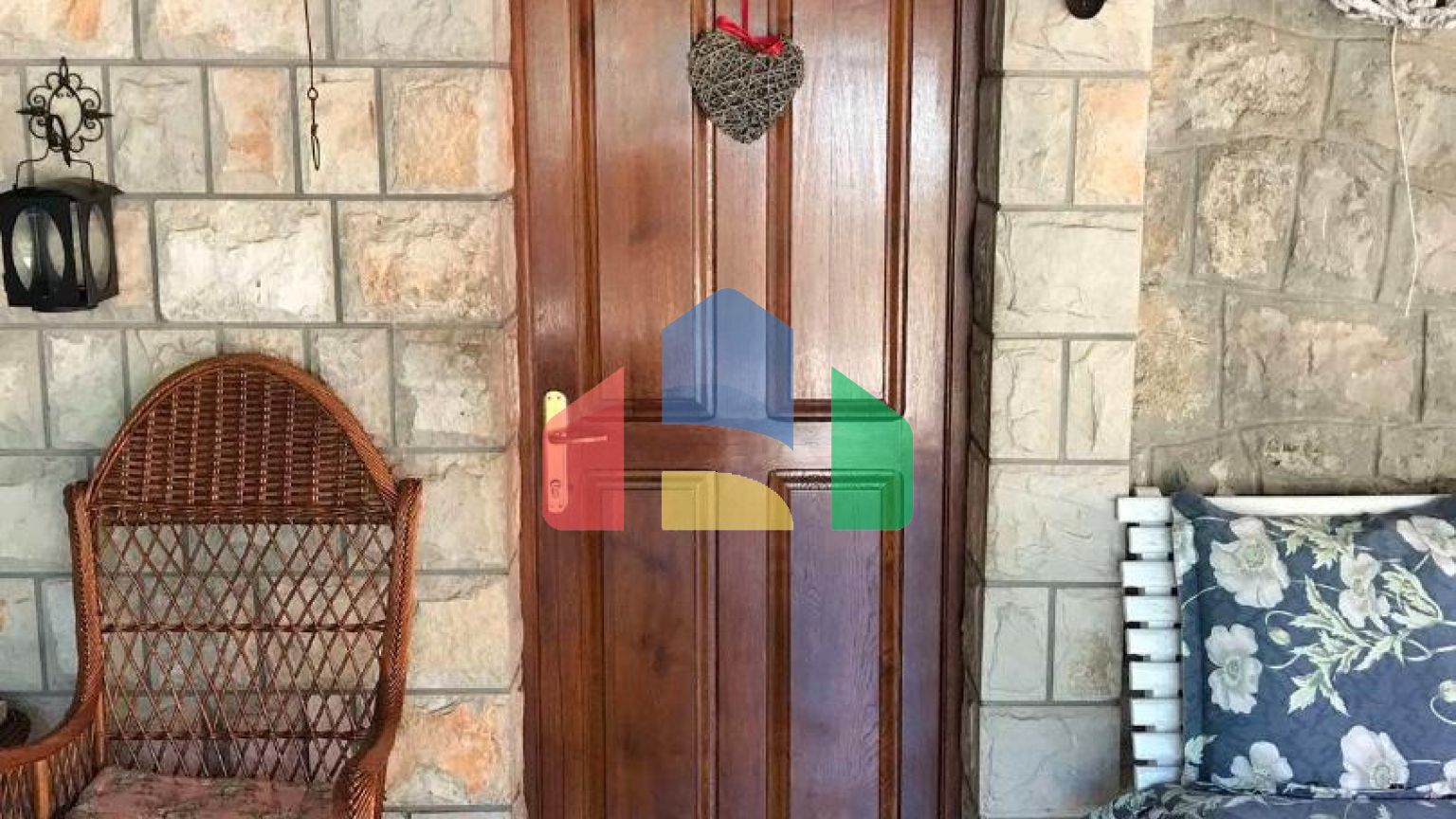 Легальный двухэтажный большой дом в Сутоморе