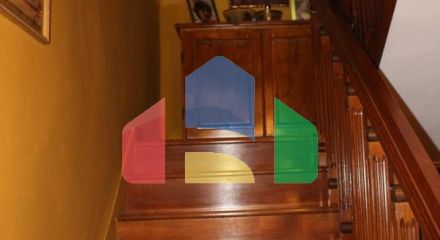 Легальный двухэтажный большой дом в Сутоморе