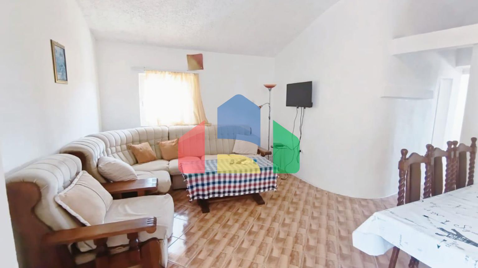 Трехэтажный дом в Заградже (Сутоморе)