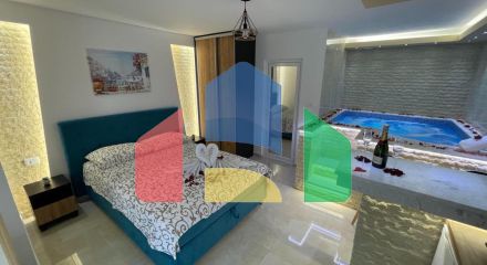 Уникальная квартира с внутренним бассейном в центре Сутоморе рядом с морем Уникальная квартира с внутренним бассейном в центре Сутоморе рядом с морем