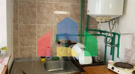 Часть дома на 8 апартаментов в Сутоморе на равнине.