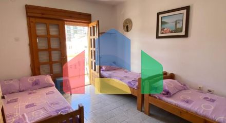 Часть дома на 8 апартаментов в Сутоморе на равнине. Часть дома на 8 апартаментов в Сутоморе на равнине.