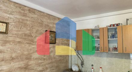 Часть дома на 8 апартаментов в Сутоморе на равнине. Часть дома на 8 апартаментов в Сутоморе на равнине.