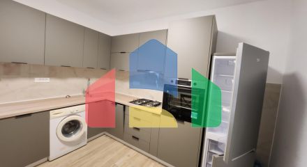 Легальный дом в Сутоморе с красивым уаастком в пешей доступности от моря