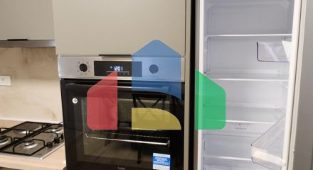 Легальный дом в Сутоморе с красивым уаастком в пешей доступности от моря