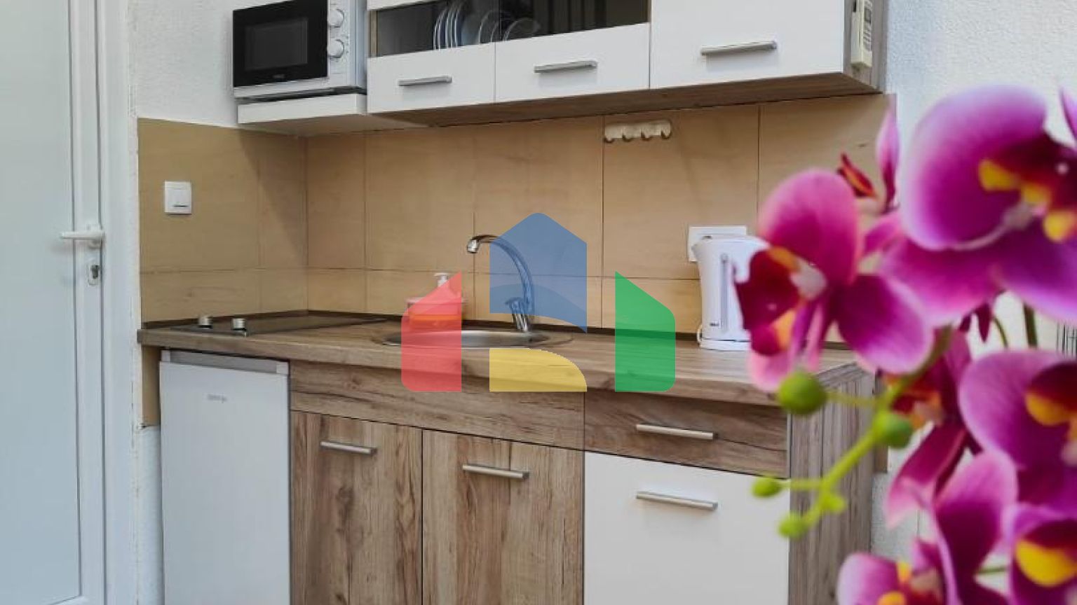 Продаются 2 новых апартамента в Сутоморе (Бар). - 85.000 евро