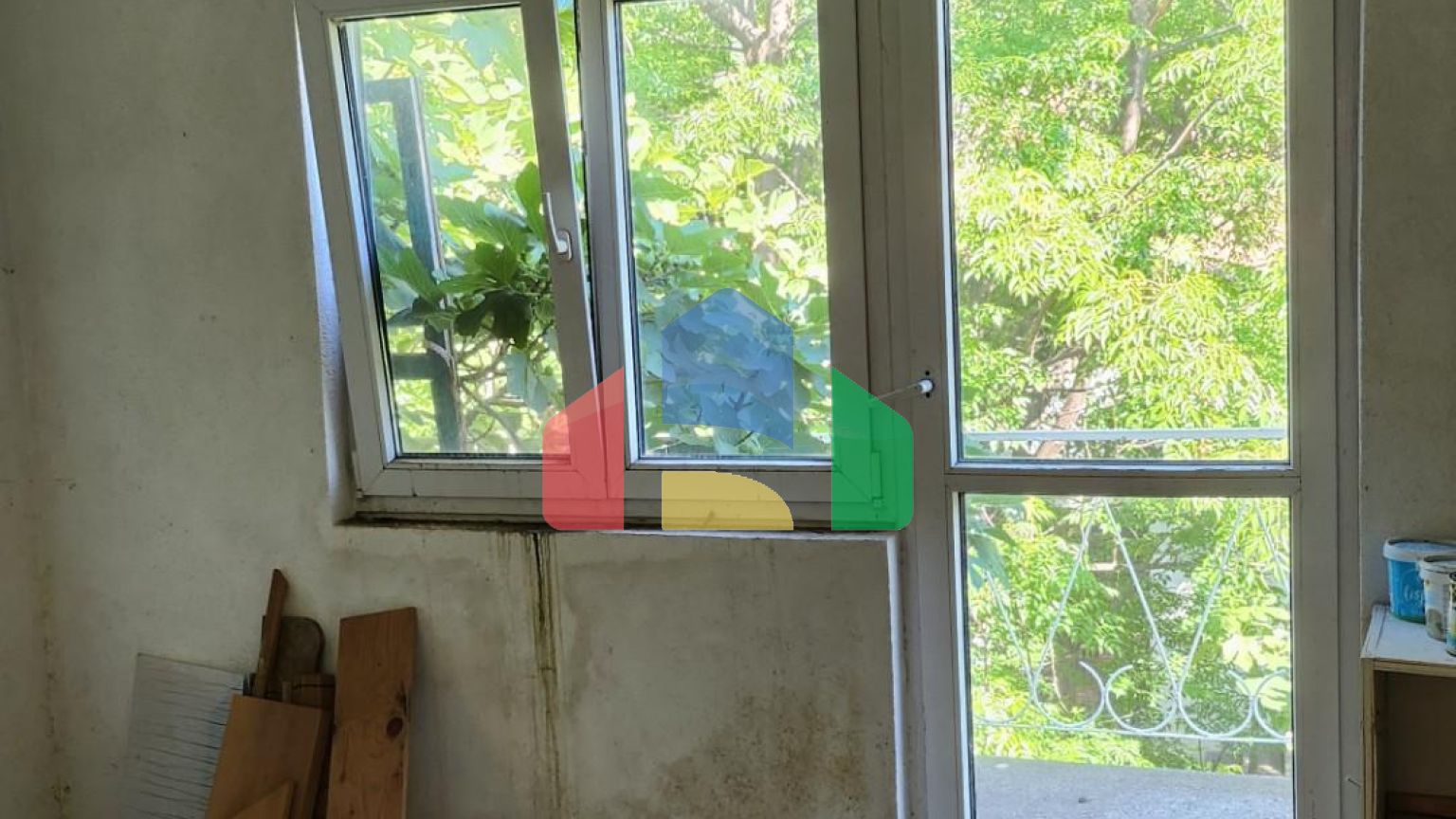 Двухэтажный легальный дом в Сутоморе ниже магистрали 135 000евро