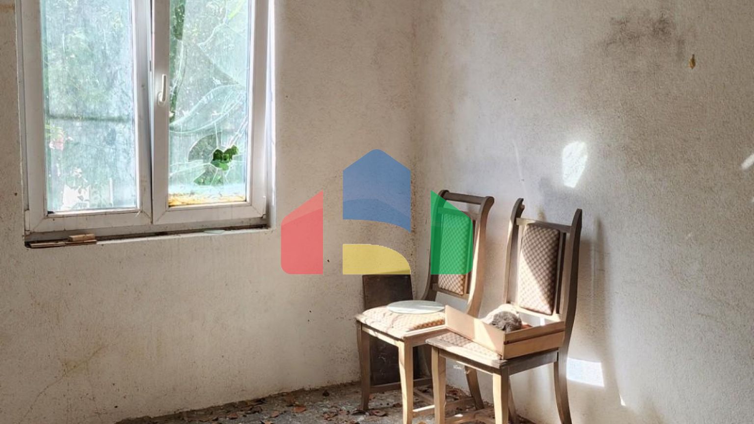 Двухэтажный легальный дом в Сутоморе ниже магистрали 135 000евро