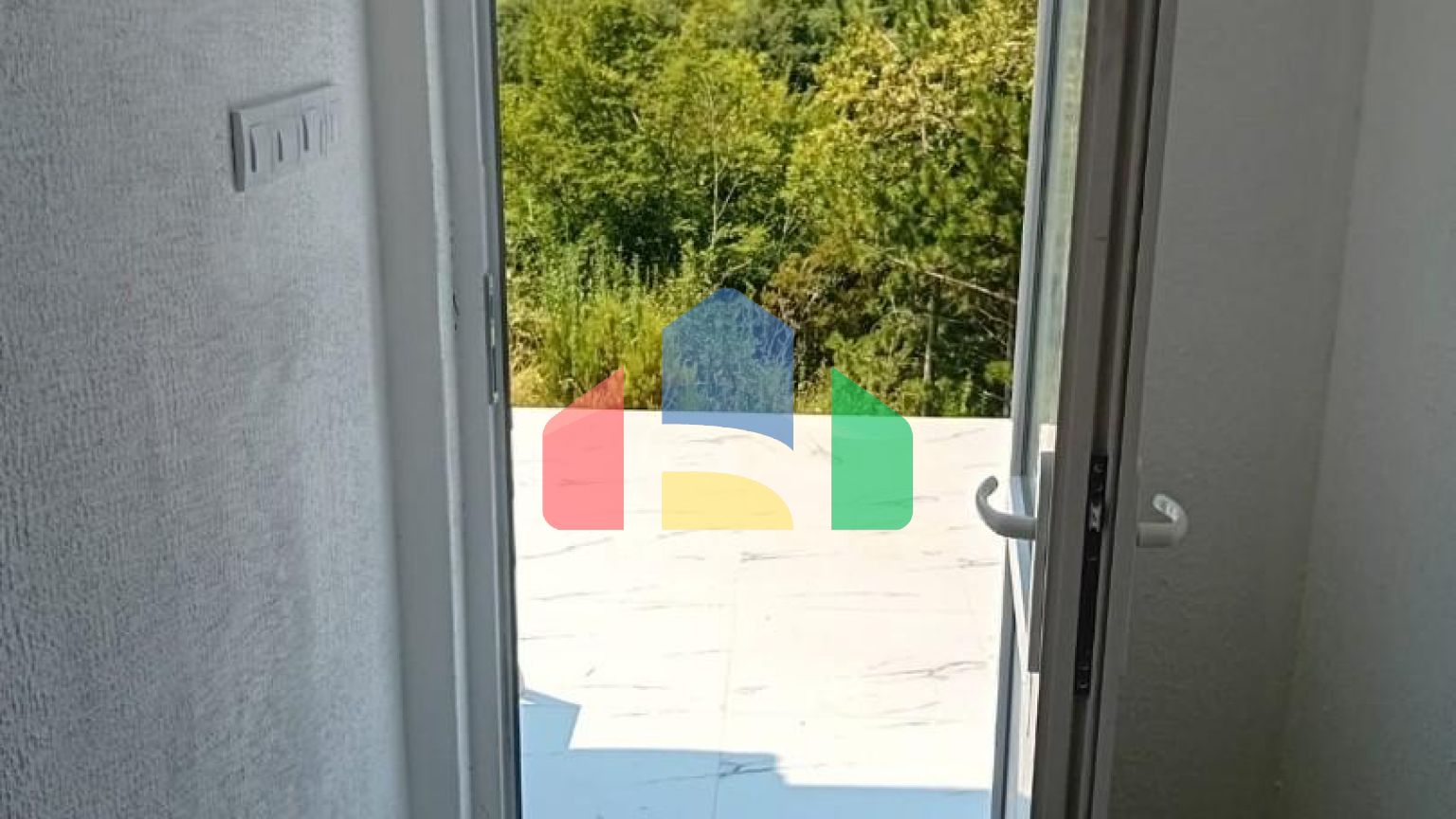 Двухэтажный дом  в Мишичи, Сутоморе