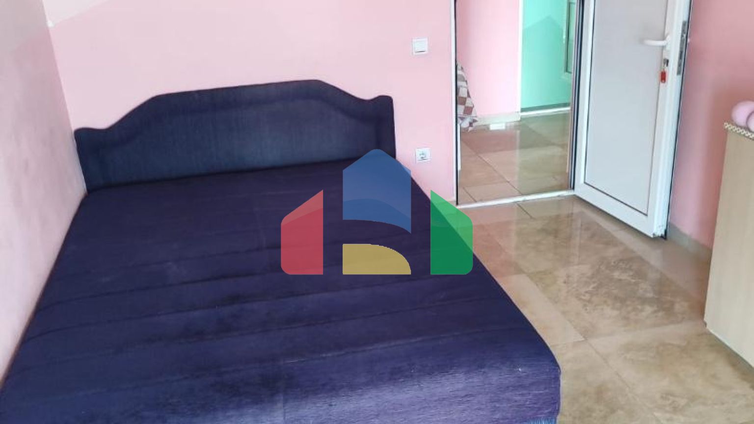 Дом с сауной и видом на море в Сутоморе